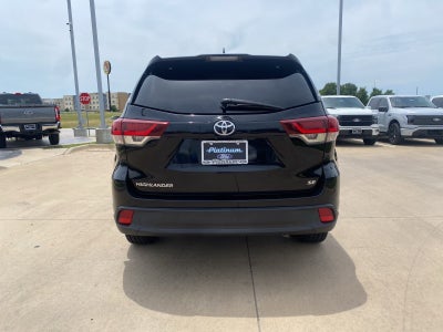 2019 Toyota Highlander SE