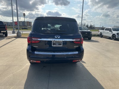 2024 INFINITI QX80 LUXE