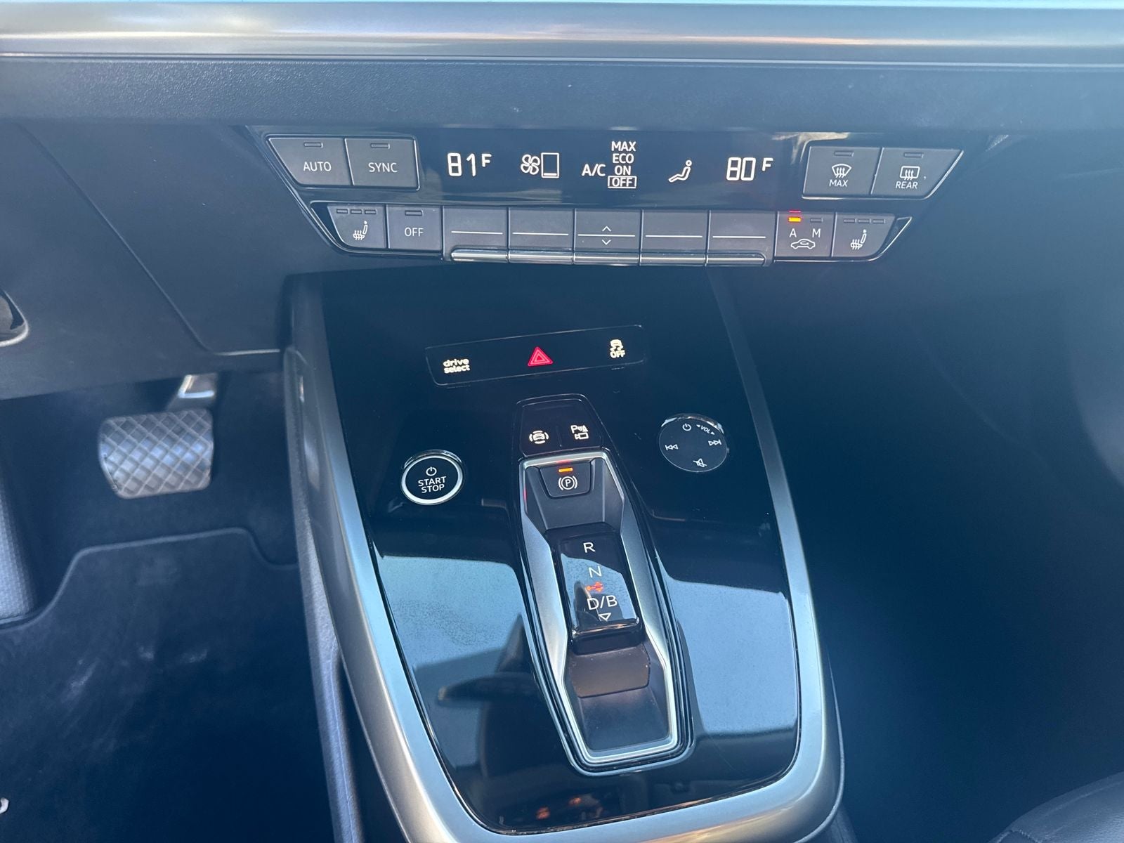 2024 Audi Q4 e-tron Premium quattro